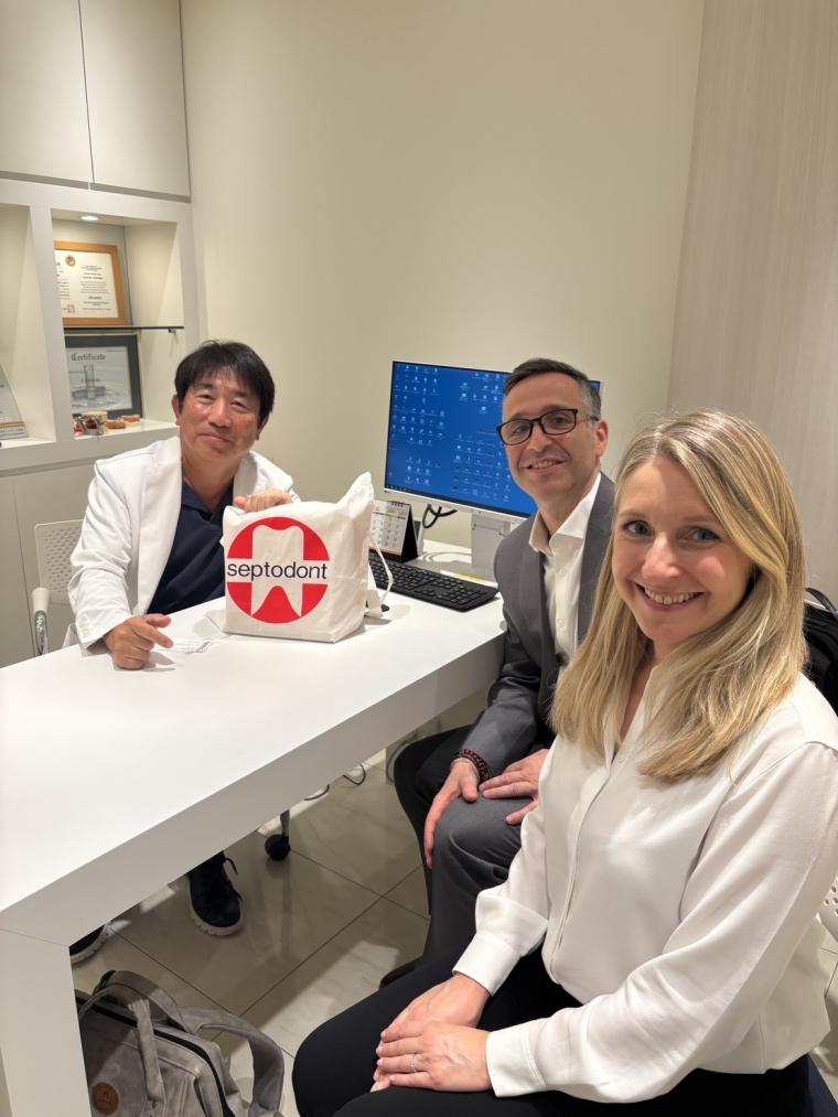 歯科麻酔の最大手Septodonto社のDidron SDが症例検討のため当院を訪問されました。
