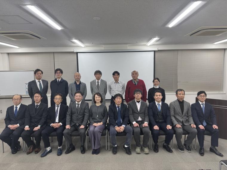 近未来オステオインプラント学会関西ブロック会にて濱本先生が症例発表されました。